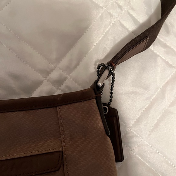 Coach Distressed CamdenTech canvas & leather messenger bag-Great all around bag - Picture 4 of 16